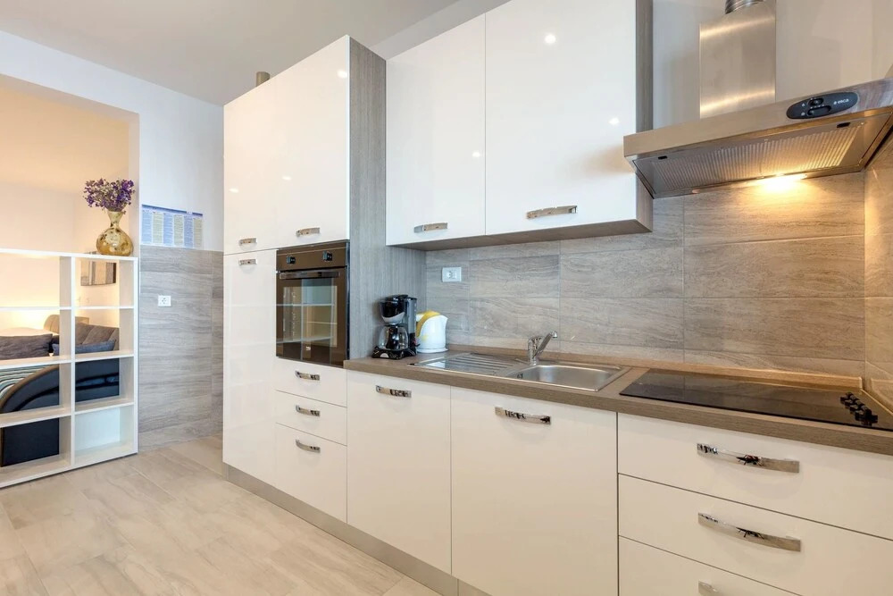 Studio in Podstrana, With Enclosed Garden and Wifi - 50 m From the Bea