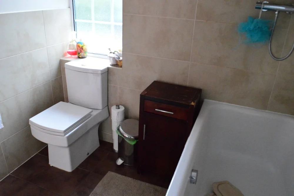 3 Bedroom Family Home Near The DLR