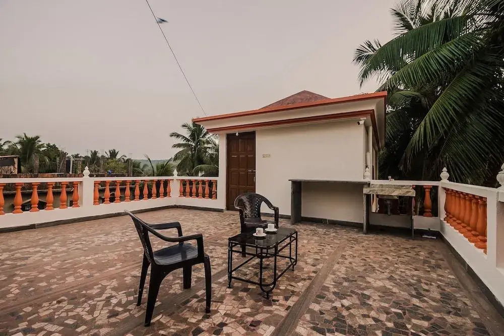 OYO 19027 Home Peaceful 2BHK Arambol