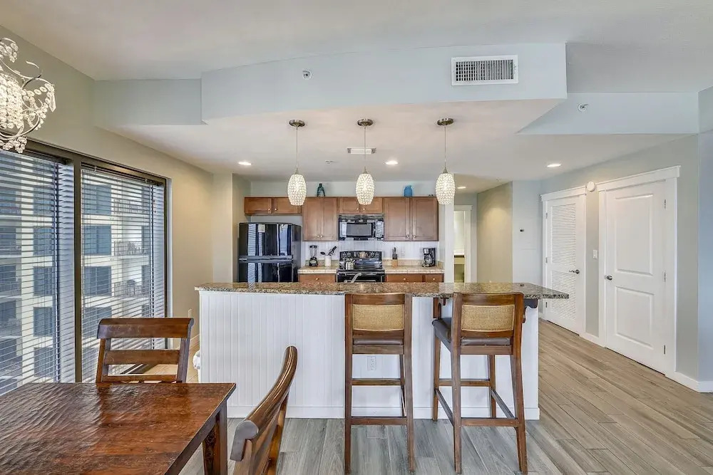 Origin 1036, Perfect For 4! Beautiful Sunset And Gulf Of Mexico View! Free Activities! 1 Bedroom Condo by RedAwning
