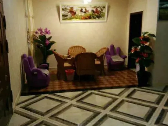 Jiujiulou Apartment