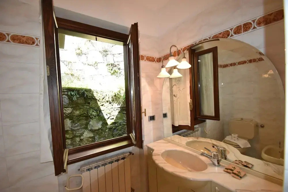 Villa in Valdora with Lake Maggiore Views