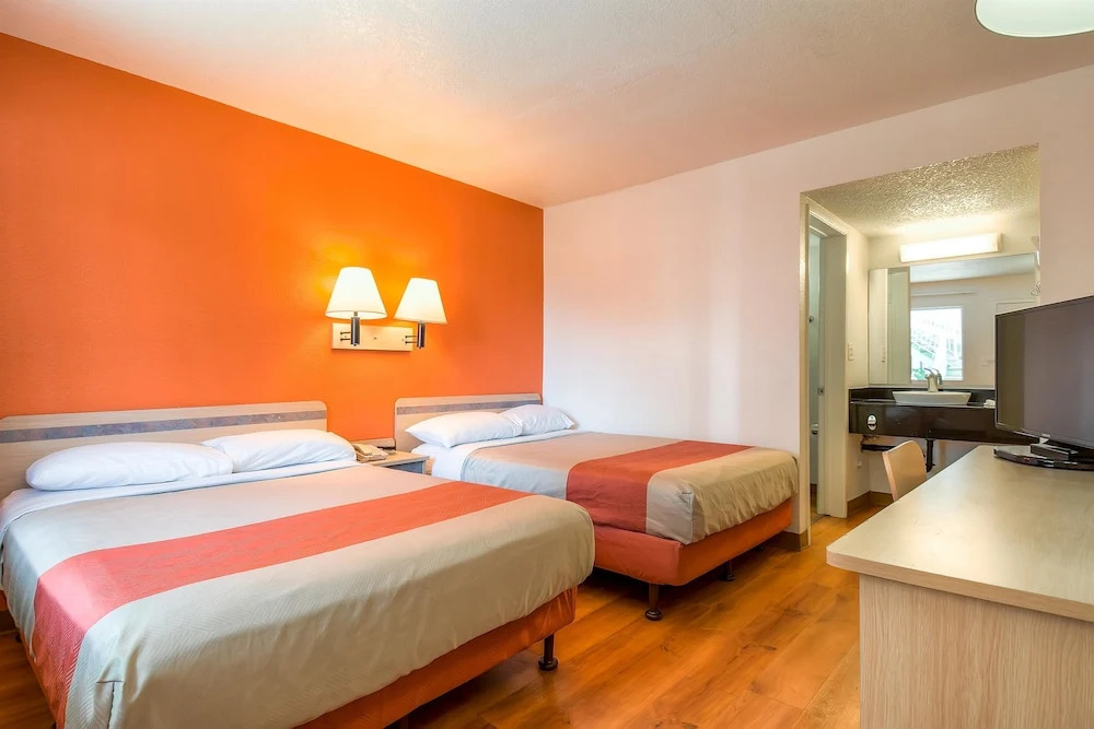 Motel 6 Los Angeles - Hacienda Heights