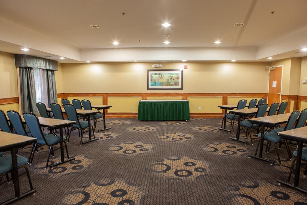 Holiday Inn Express Hotel & Suites Canton by IHG