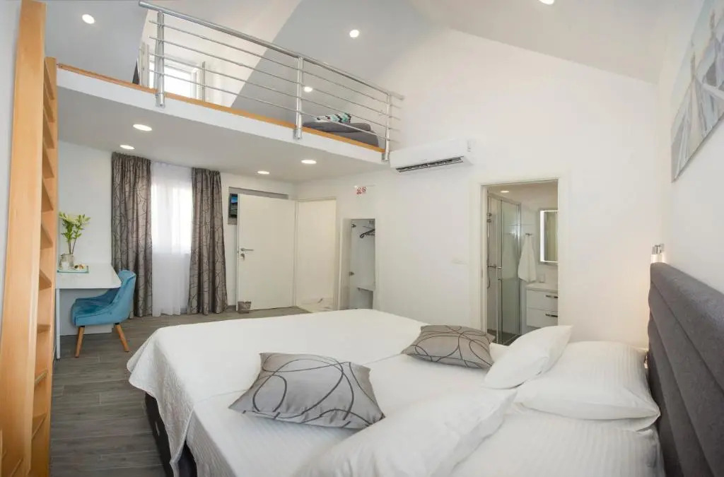 Central Old Town Rooms