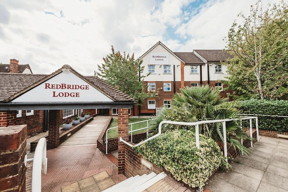 Redbridge Lodge