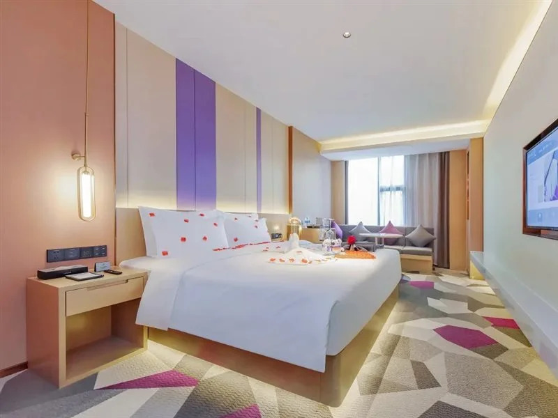 Lavande Hotel (Xinshancun subway station store, Dadukou pedestrian street, Chongqing)