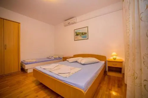 Apartments Es1