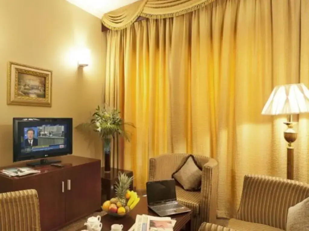 Sun & Sands Sea View Hotel