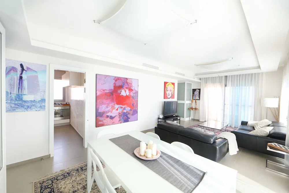 Seaview Oasis Luxurious penthouse