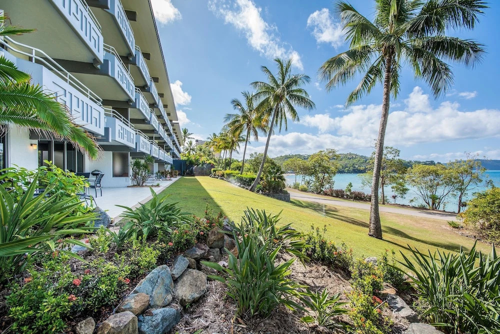 Beachfront Frangipani Apartments