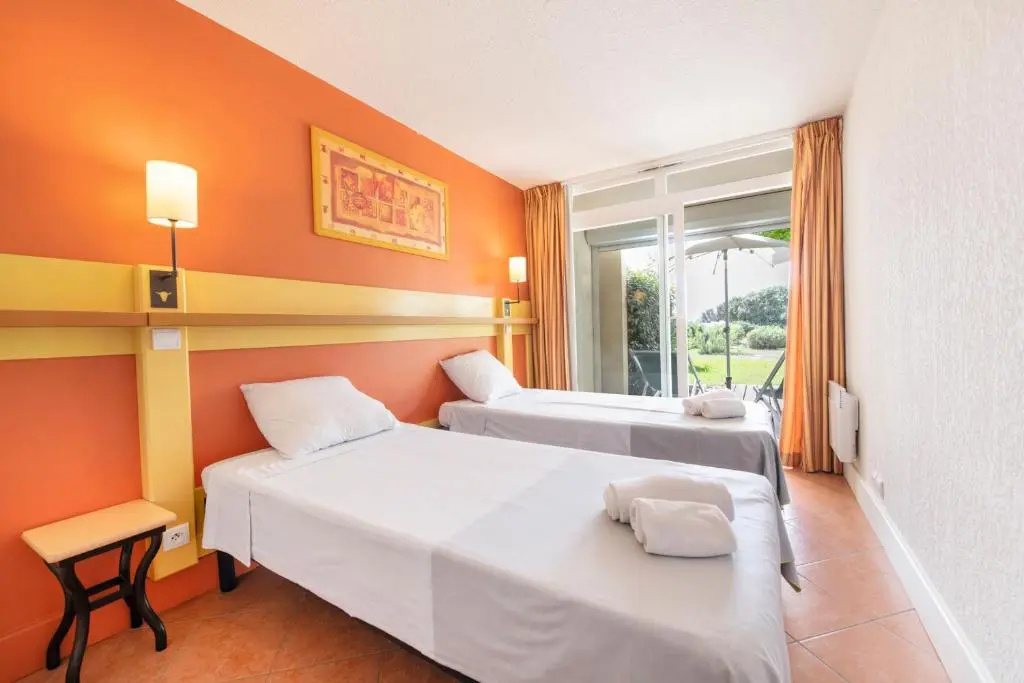 SOWELL RESIDENCES Les Sablons