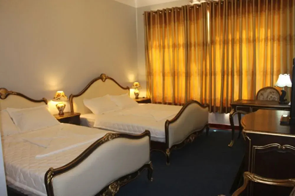 Phoenix Hotel