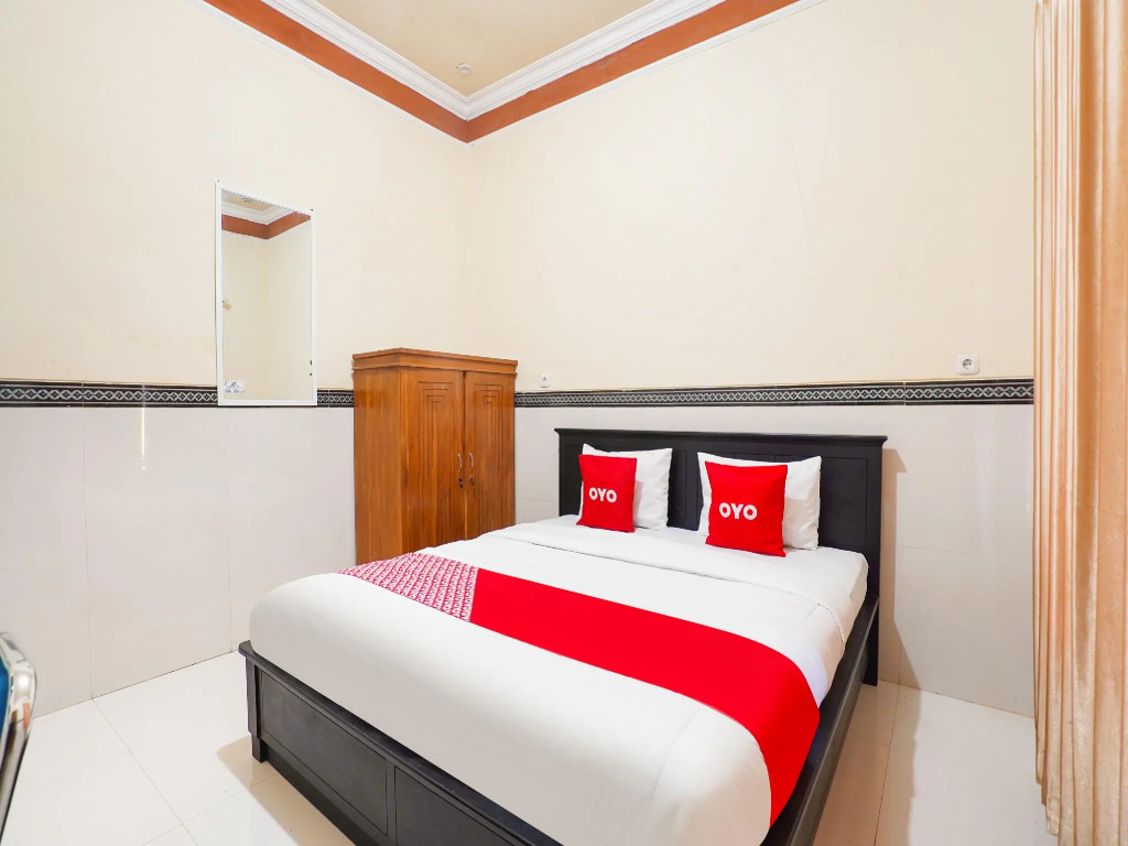 RedDoorz Syariah near Alun Alun Pasuruan
