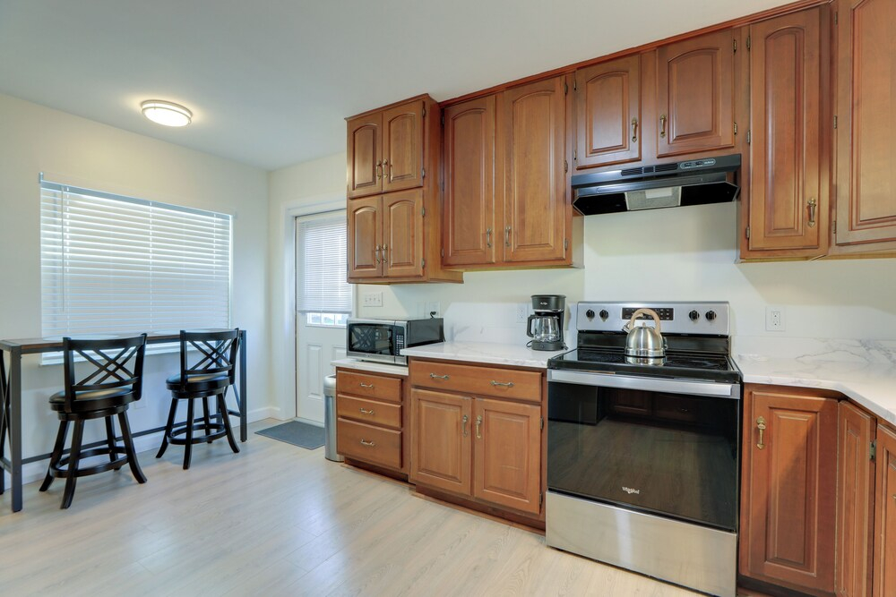 Fun in the Sun: Largo Home < 1 Mi to Beach Access!