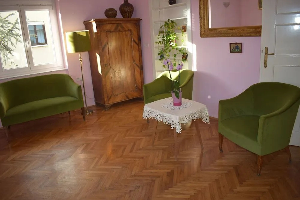 Adriana Apartment