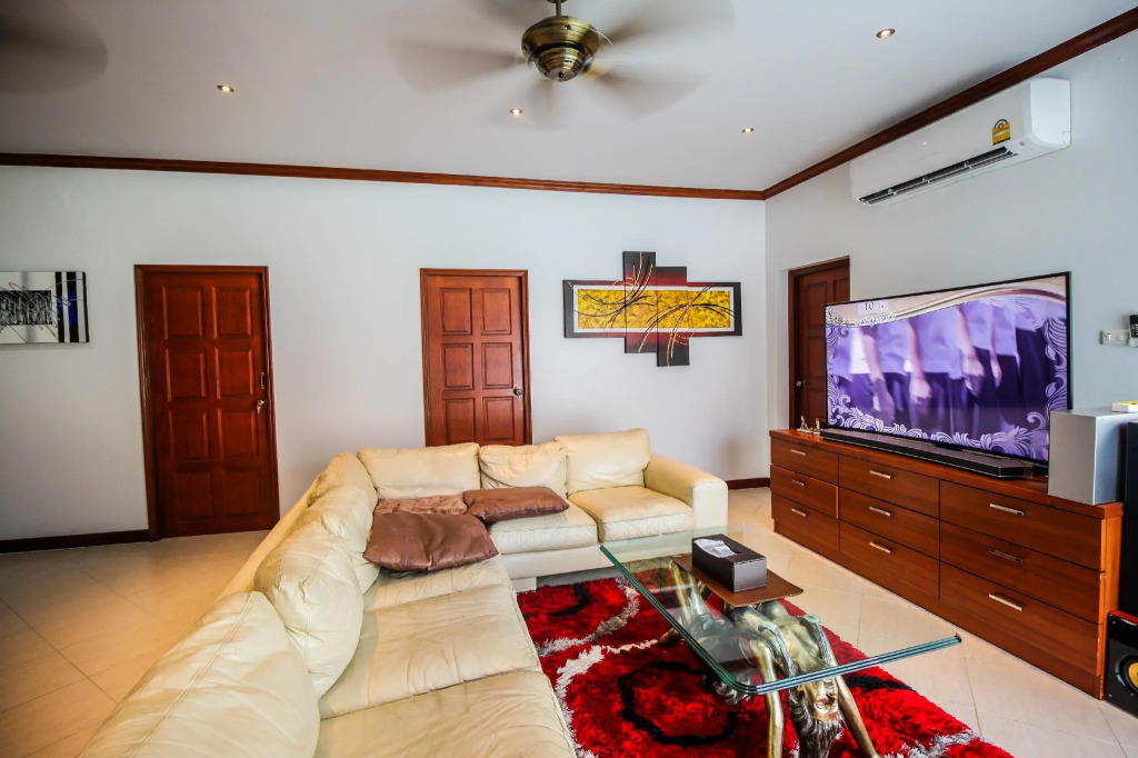 Cosy Beach Pool Villa By Pattaya Sunny Rentals