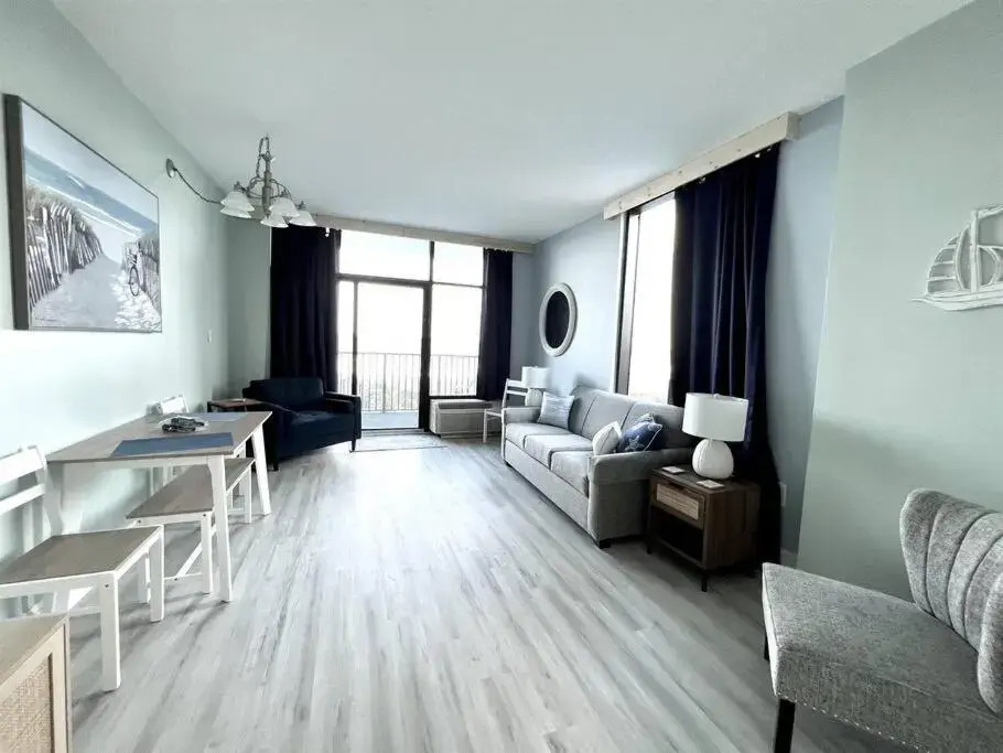 *FRESH & NEW OCEANFRONT*Pool*KING Bed*OMG VIEW*Approved Dogs*F22