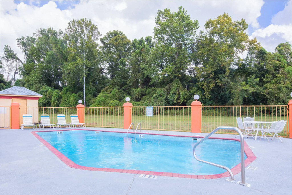 Howard Johnson by Wyndham Vicksburg