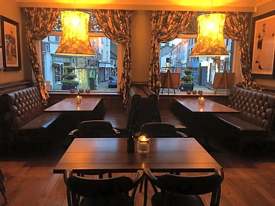 The Kings Arms Hotel