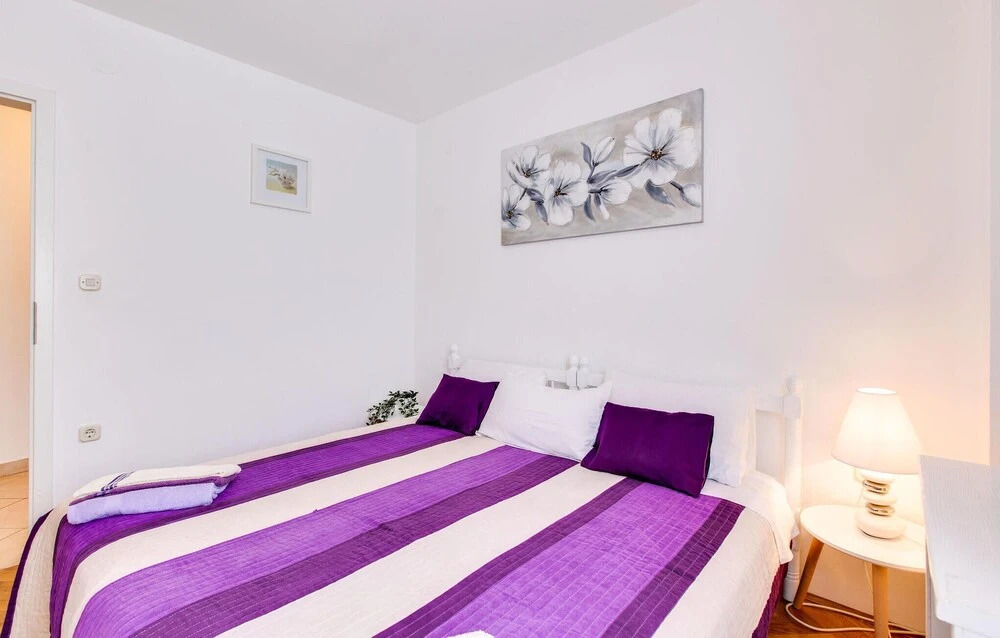 Amazing Apartment in Vantacici With Wifi and 2 Bedrooms