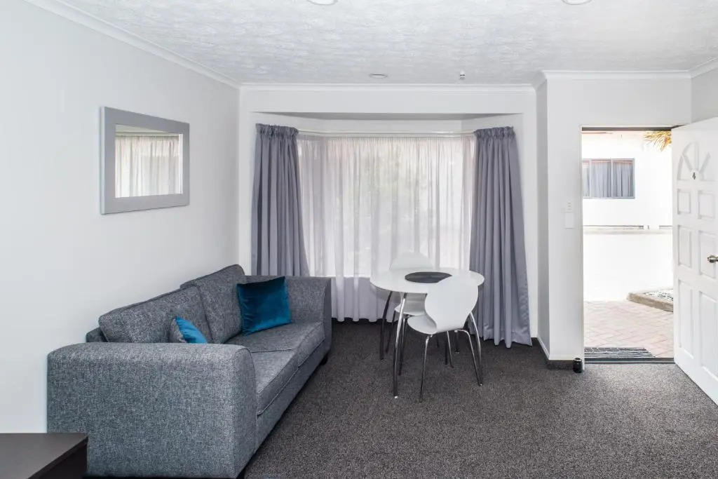 White Heron Motor Lodge
