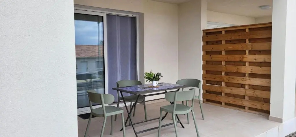 Residence Marina di Bravone - appartement 6 personnes RDC N107