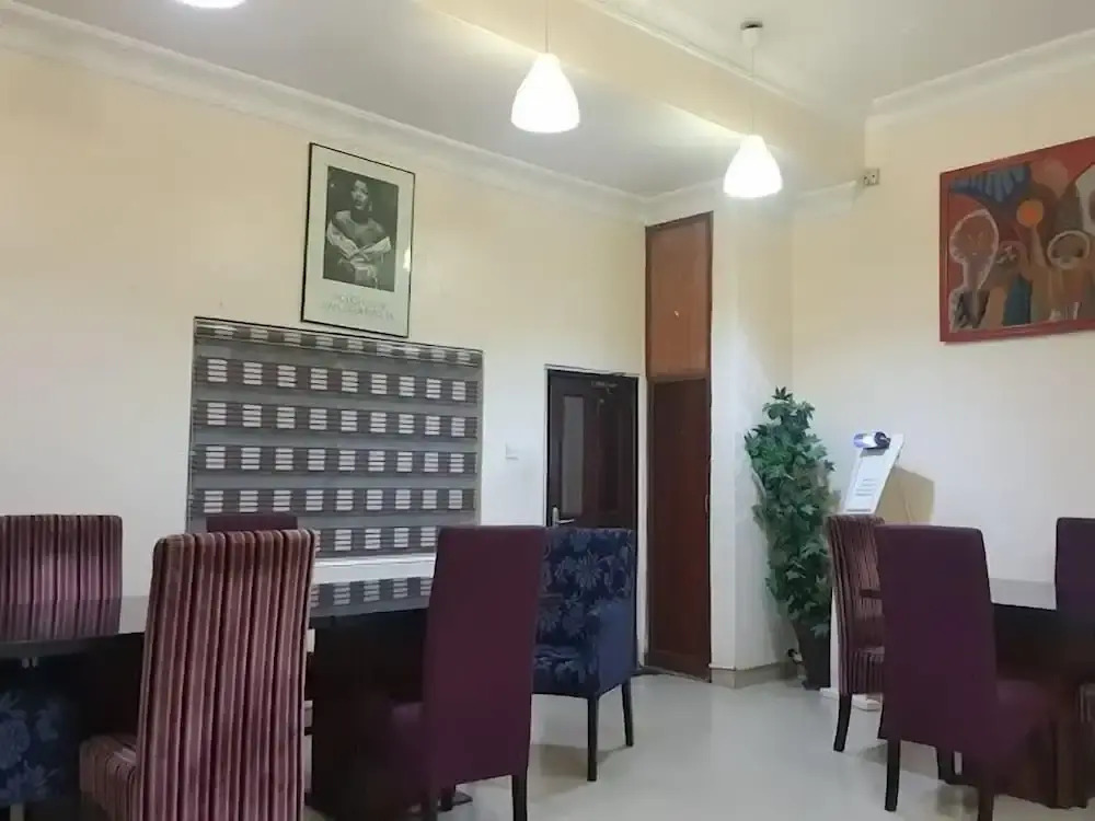 Davies Hotels