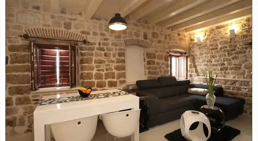 Apartment Capo Family & Capo Studio -Old Town-Parking
