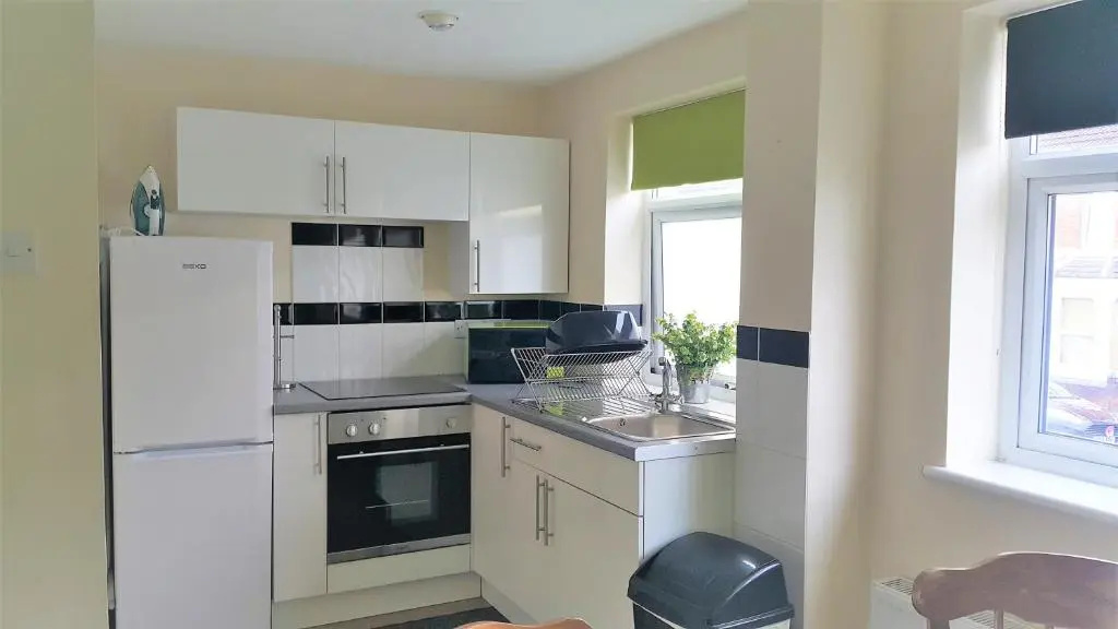Swindon Old Town Duplex - Entercloud9sa
