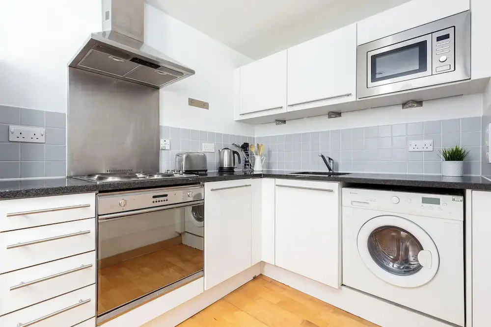 2 Bed Flat off Brick Lane