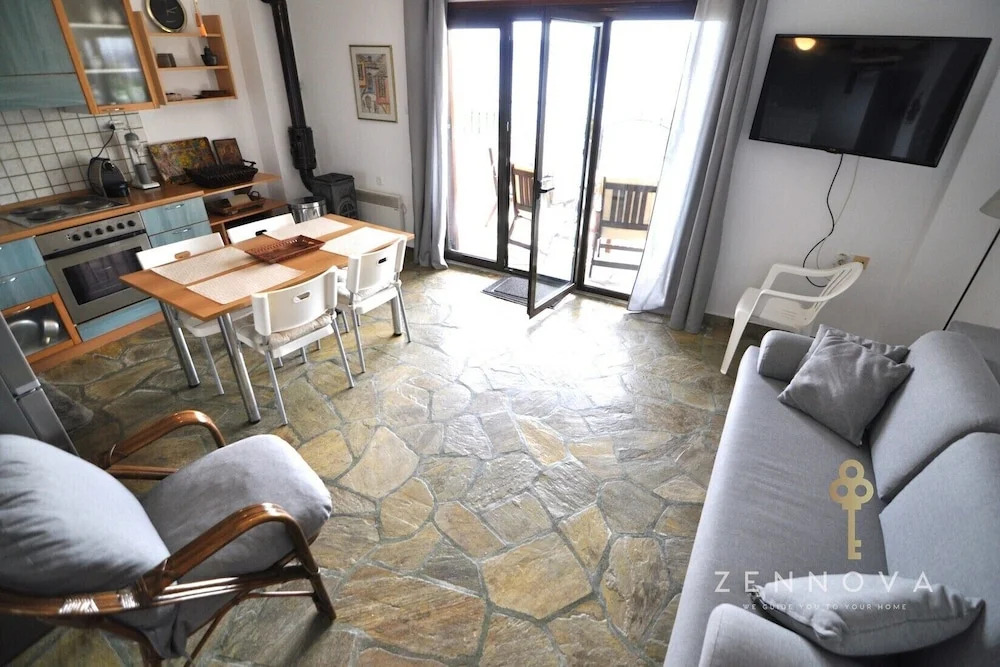 Zennova 43 Pirgadikia Sky & Sea Home