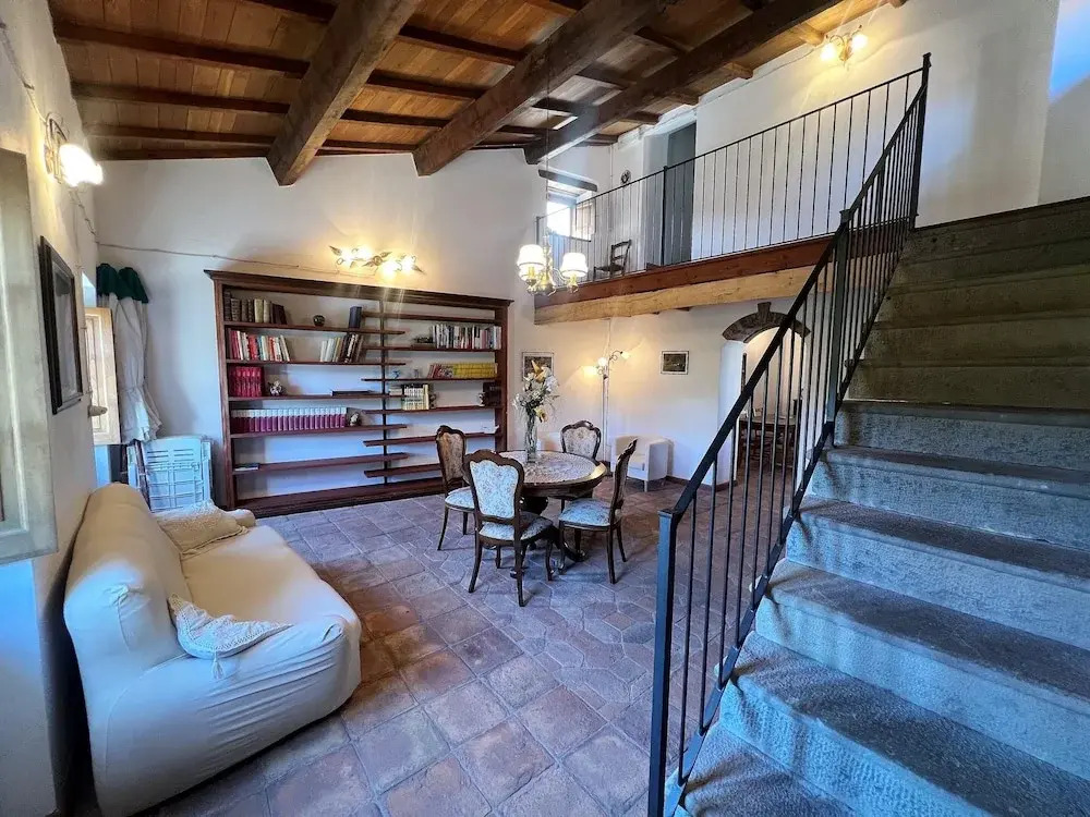 Tuscan Haven- Spacious Home