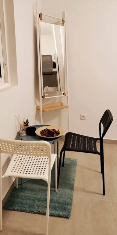 "room in Guest Room - Caparica Poshtel An Luxury Hostel"