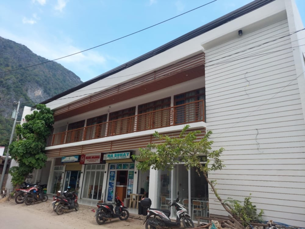 beehive elnido tourist inn