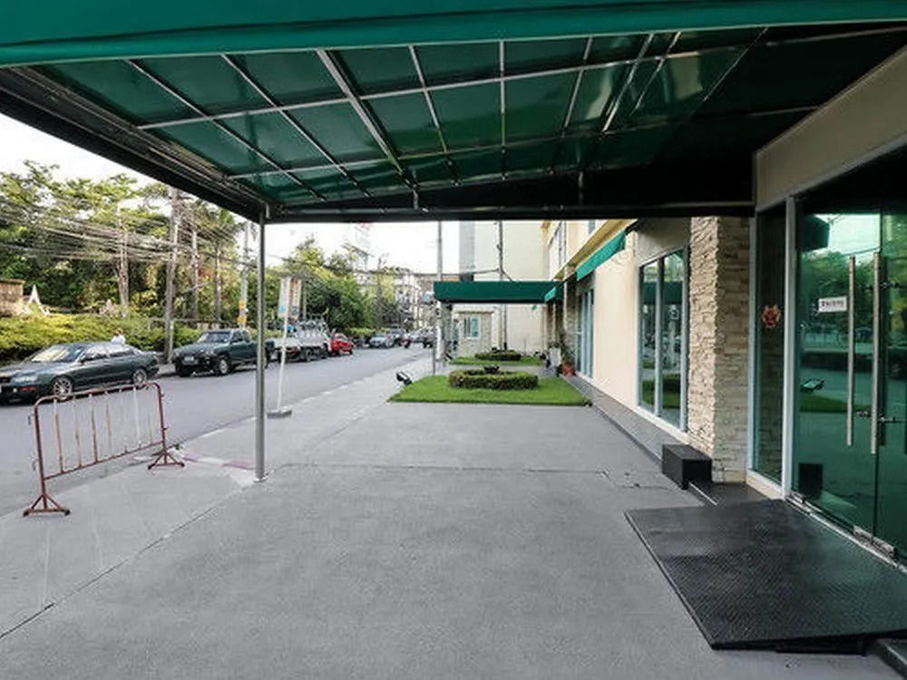 Nida Rooms New Petchburi Perspective at The Green Bells