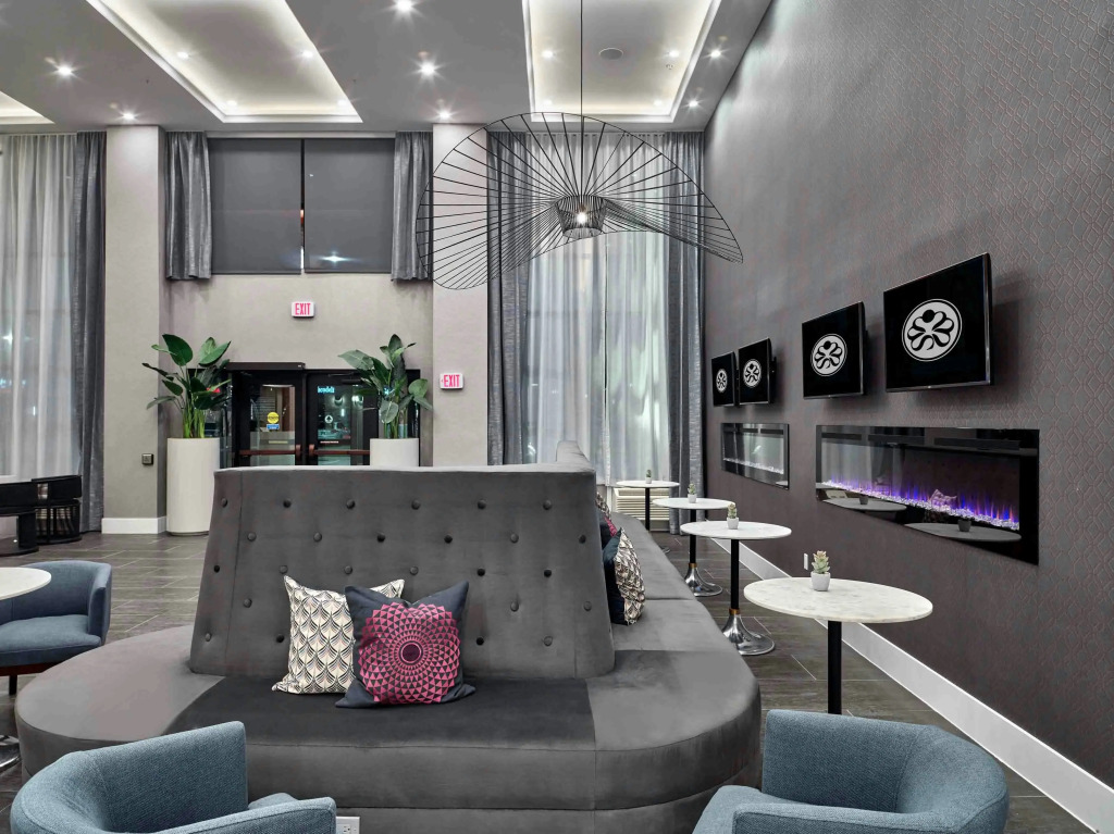 Sandman Signature Plano-Frisco Hotel