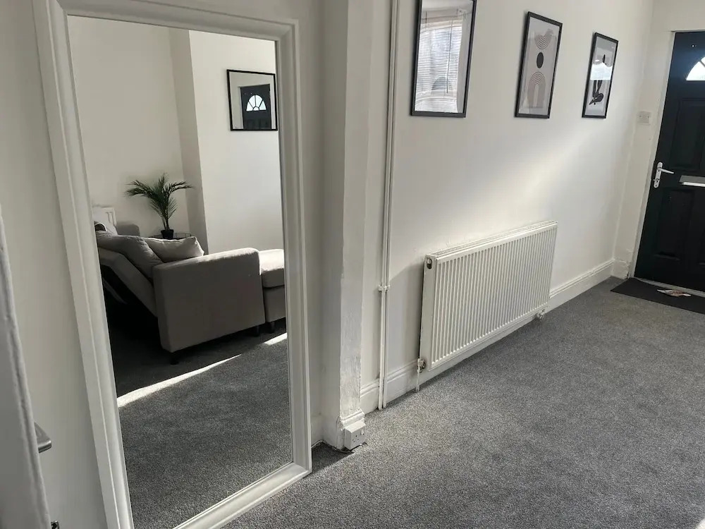 2bed Sleeps 3 - Central, Near Train Station, Wifi