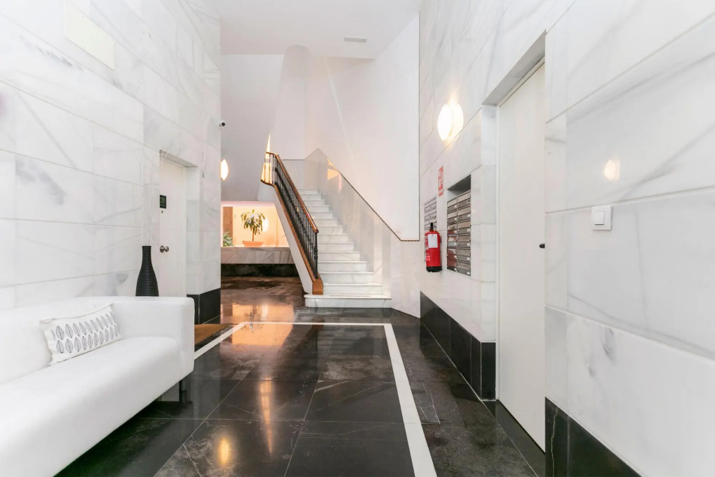 Luxury 2BD apartment in old town Malaga. San Agustin II