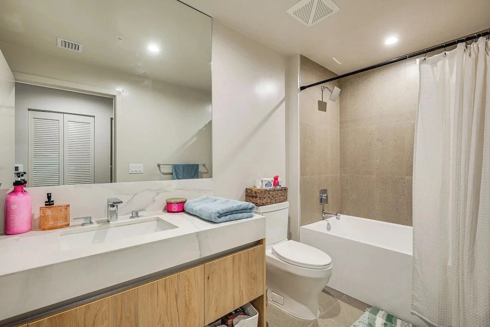 Luxe High-rise Living! Crosby Condo w/ Ocean View