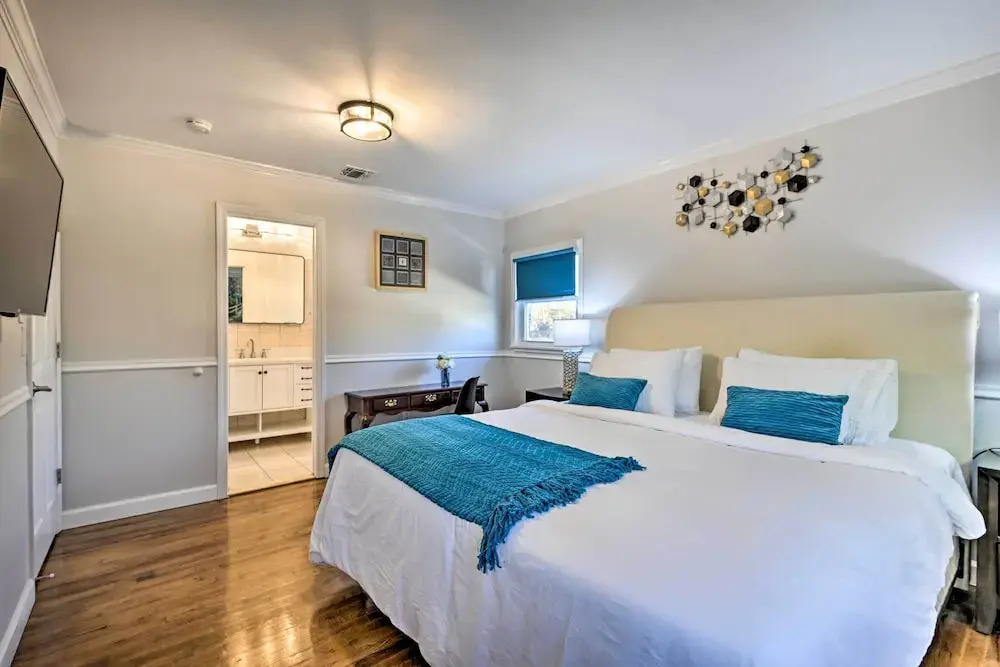 Bay Shore Vacation Rental w/ Shared Yard!