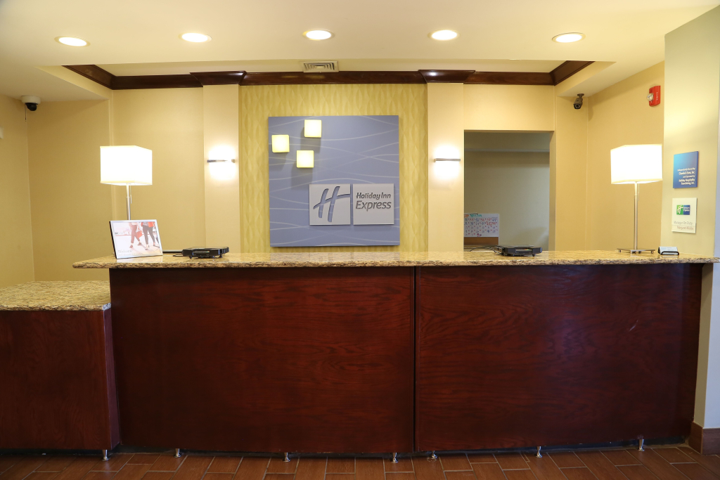 Holiday Inn Express Hotel & Suites Cleveland by IHG