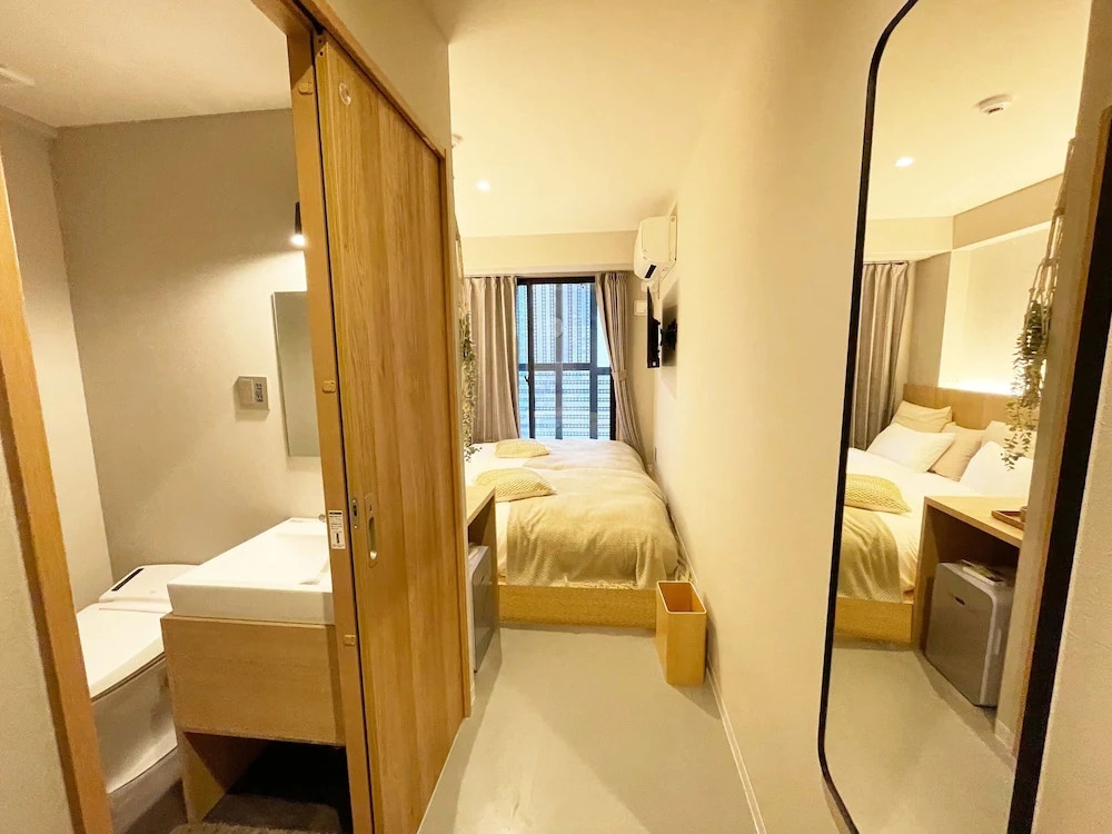 R Hotel Namba