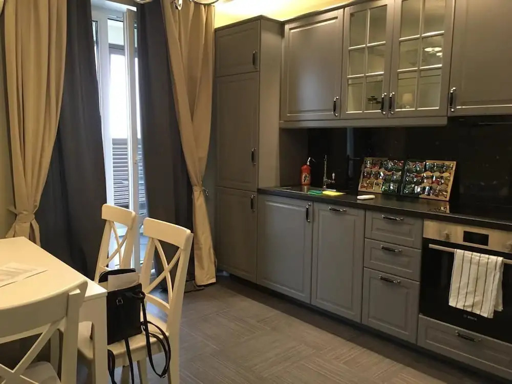 Apartments B. Sampsonievsky 4-6