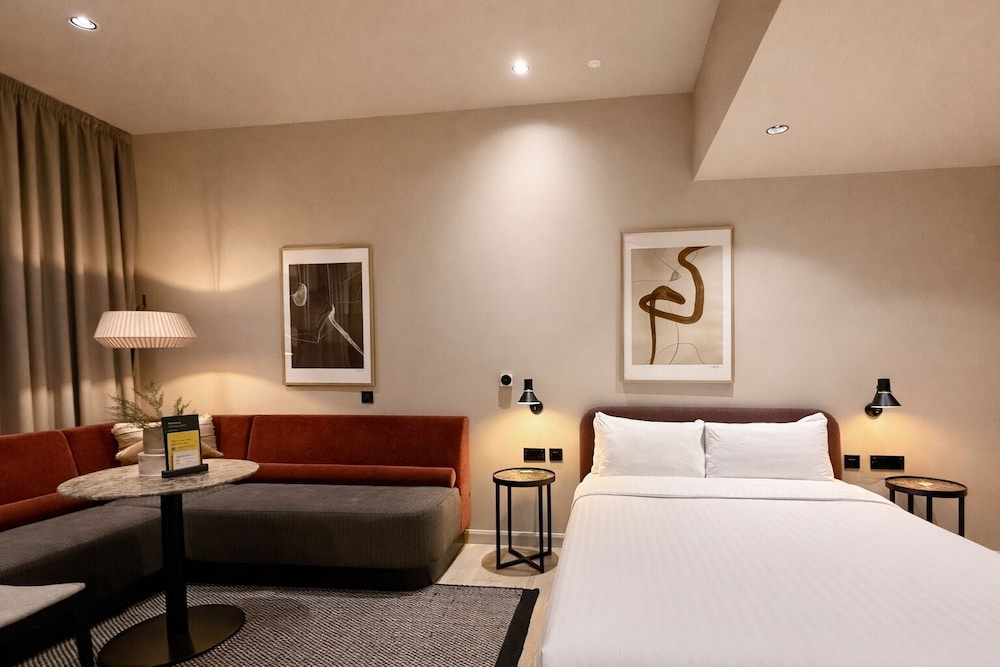 VCity Suites at The Teacher