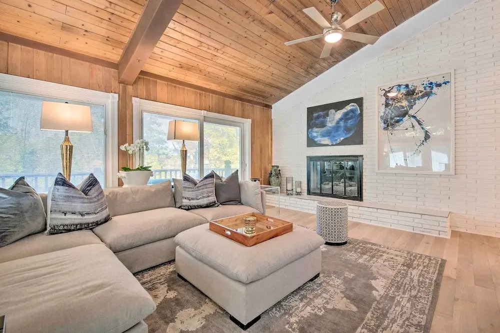 Serene Home w/ Fire Pit, Deck & Easy Access to ATL