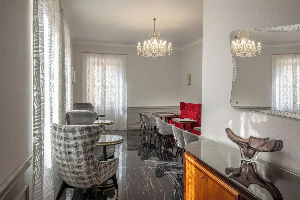 The Inn at the Spanish Steps Elegant Collection - GioielloJewel