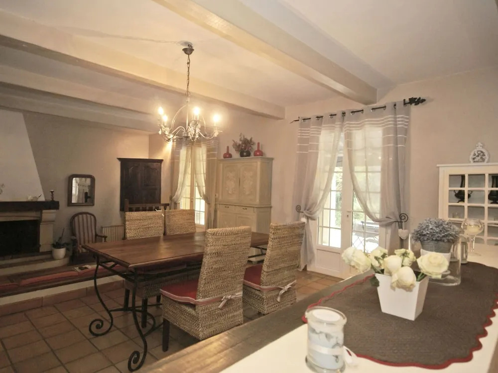 Comfy Holiday Home in Provence With Swimming Pool