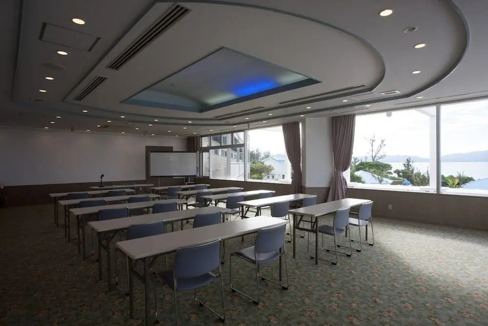 YYY CLUB iE RESORT