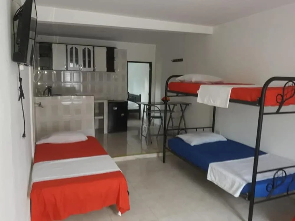 Aparta Hotel El Bosque zz